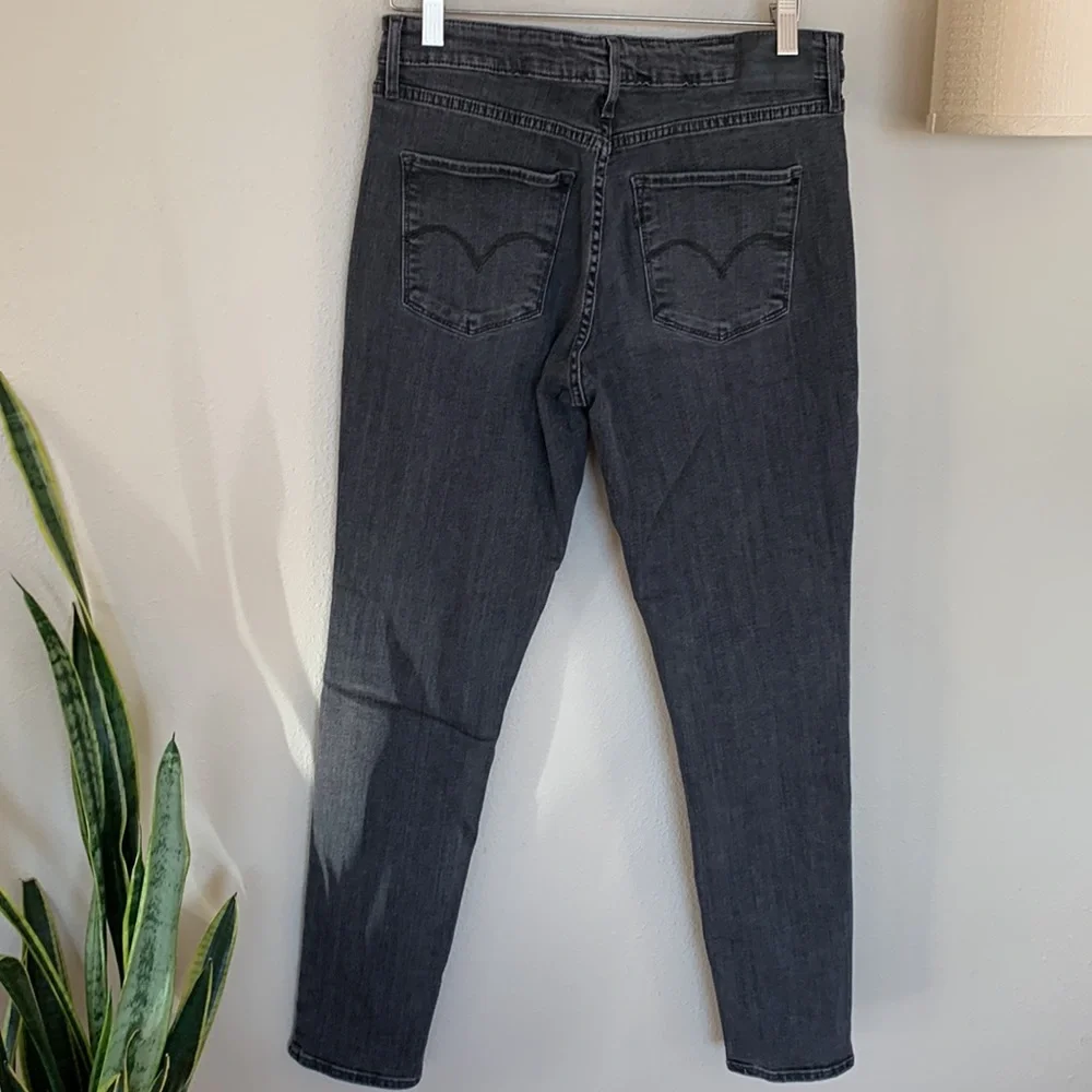Levi’s high rise skinny black wash denim jeans - Picture 7 of 8